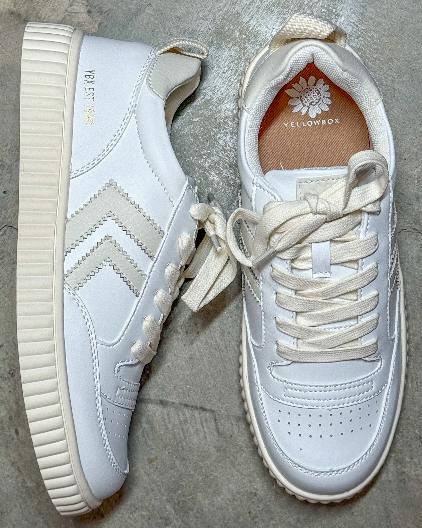 Miles Off-White Sneakers