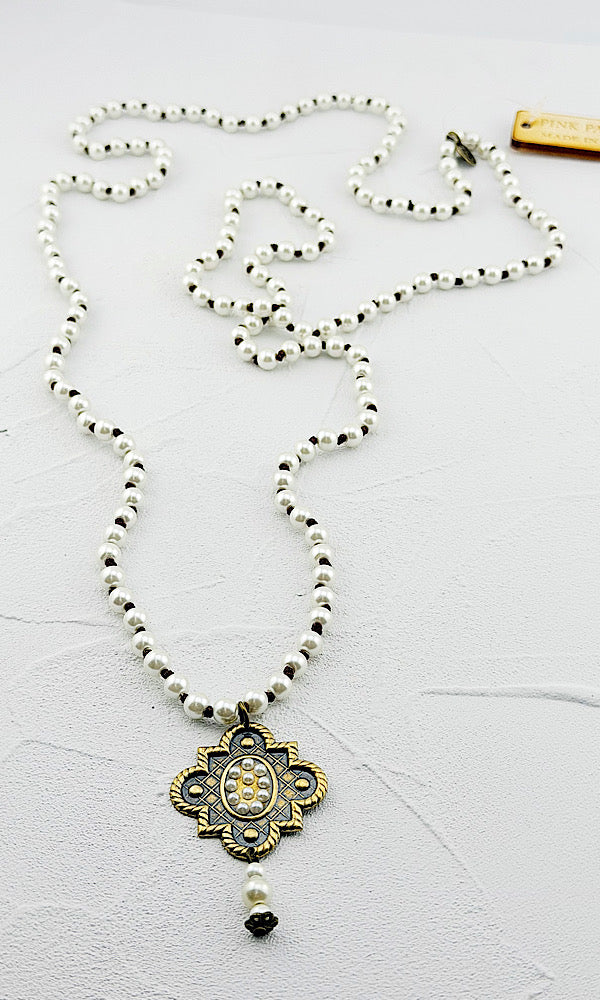 Victoria Pearl Necklace