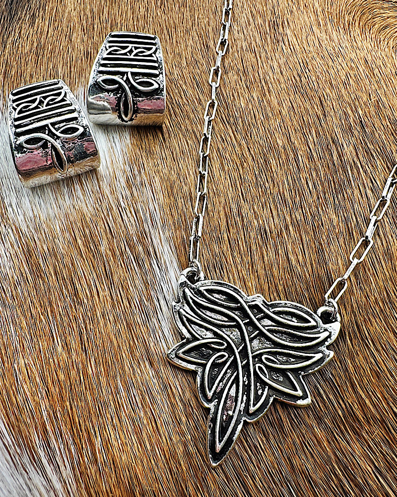 Sadie Boot Stitch Necklace