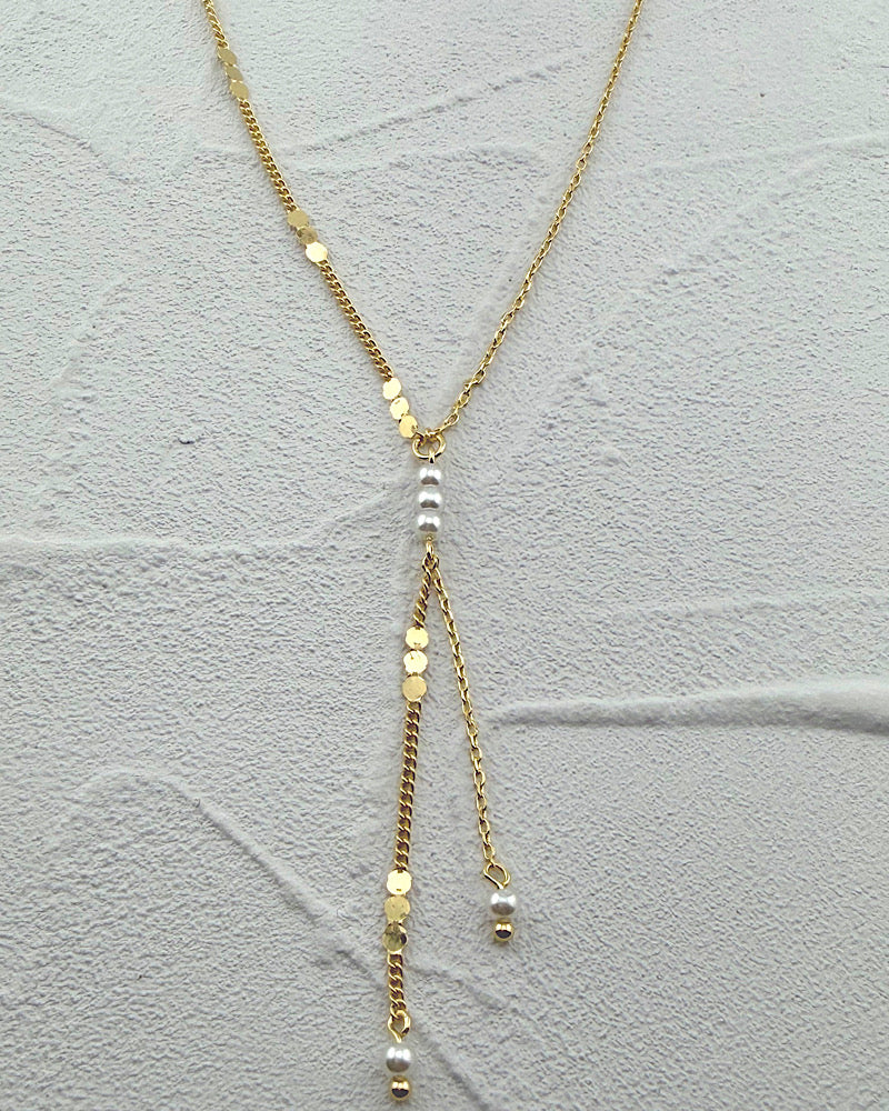 Pearl Noir Dainty Necklace