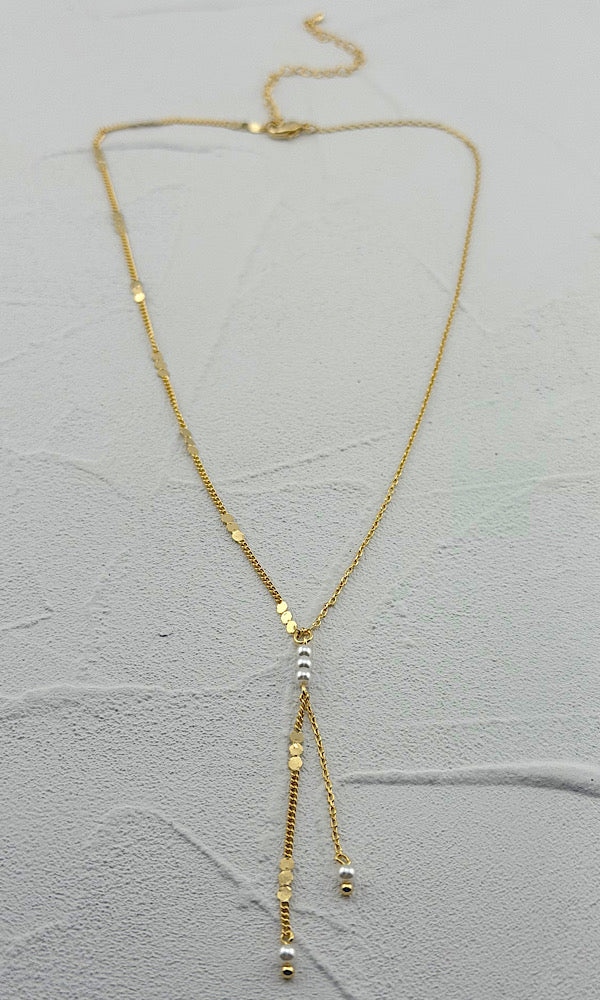 Pearl Noir Dainty Necklace