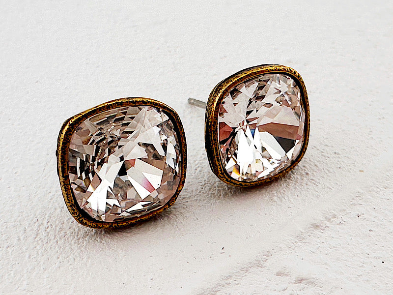 Kamille Gold/Clear Petite Studs