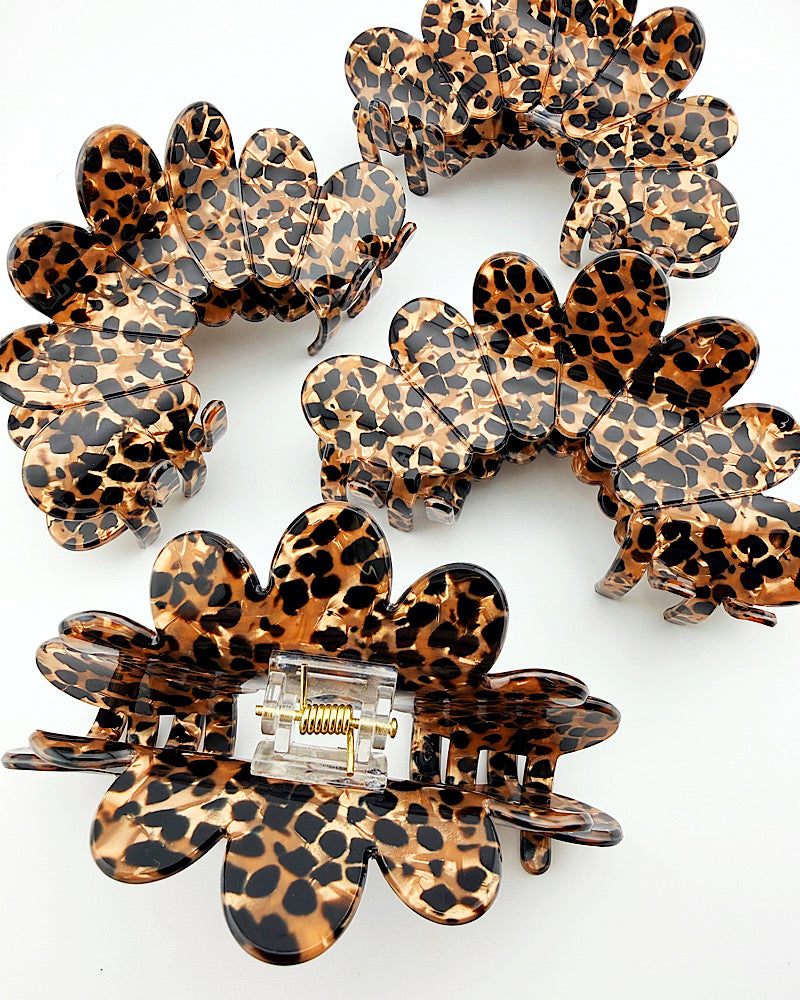 Spotted Fan Hair Clip