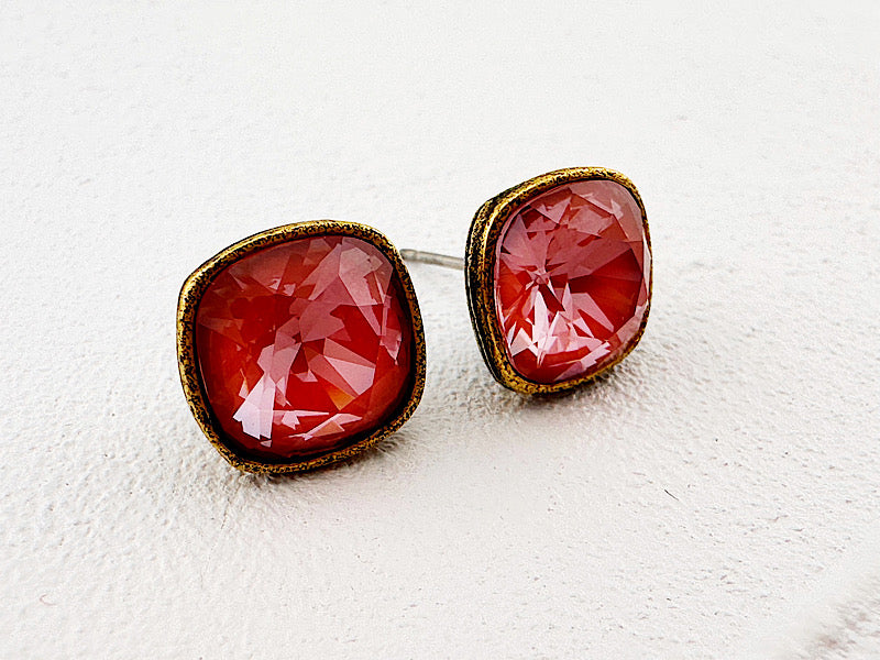 Kamille Coral Petite Studs