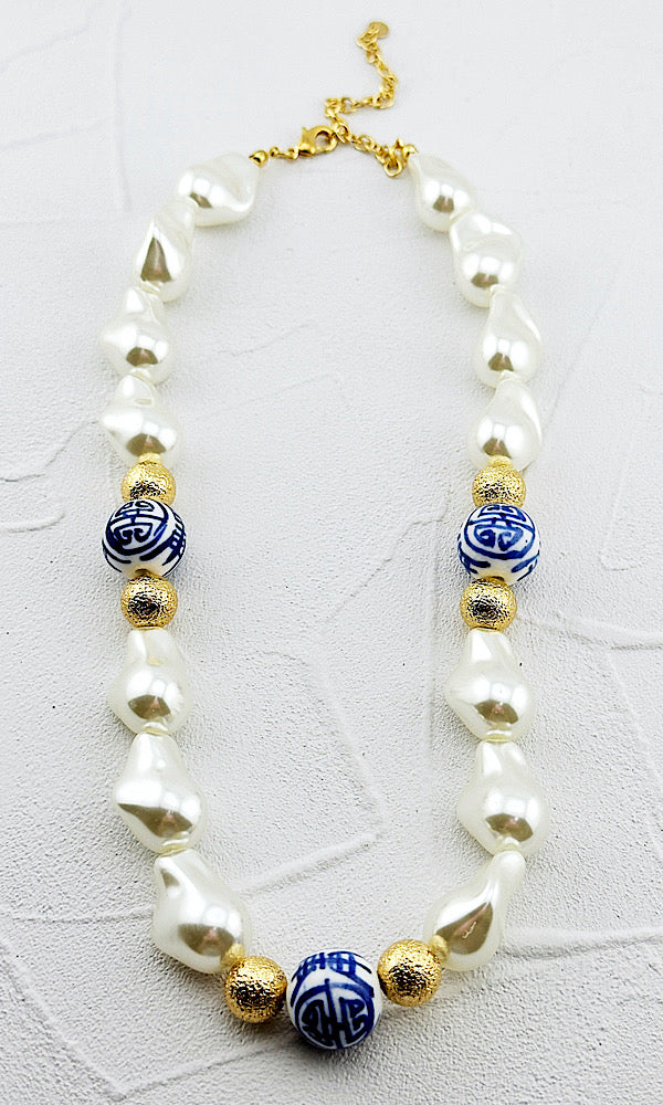 Alina Pearl & Bead Necklace