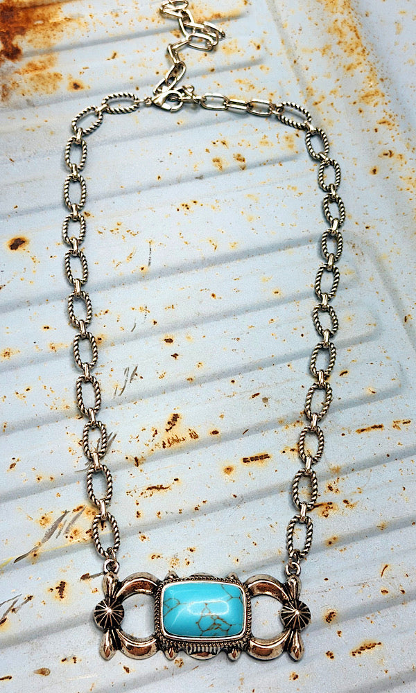 Dusty Hollow Necklace