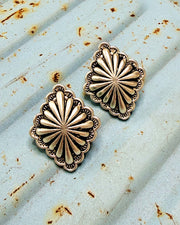 Lucky Outlaw Studs