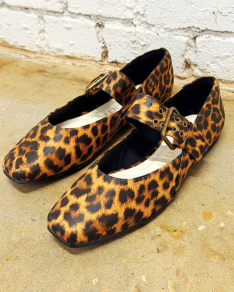 Sammi Leopard Flats