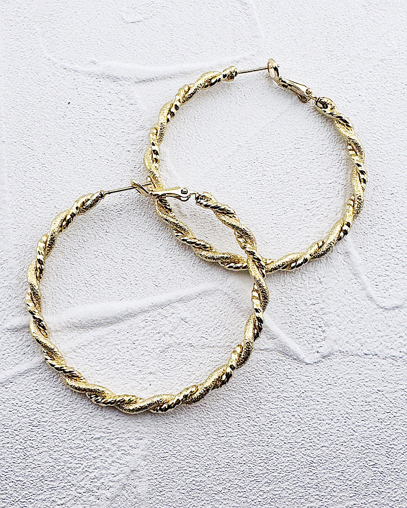 Stasia Twist Hoops