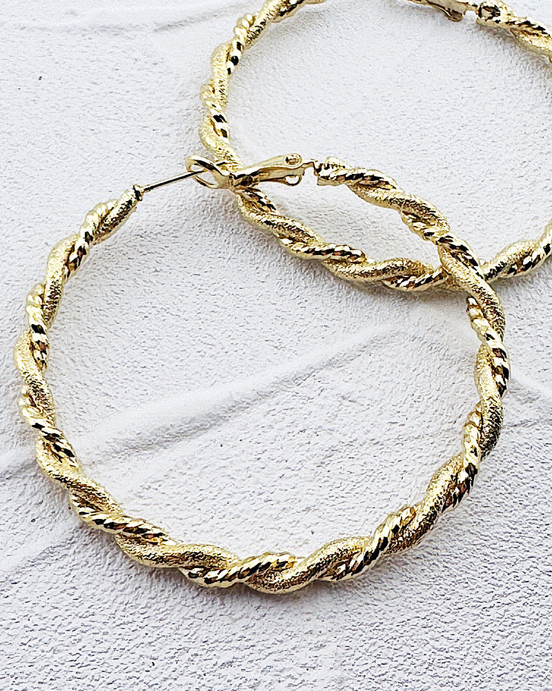 Stasia Twist Hoops
