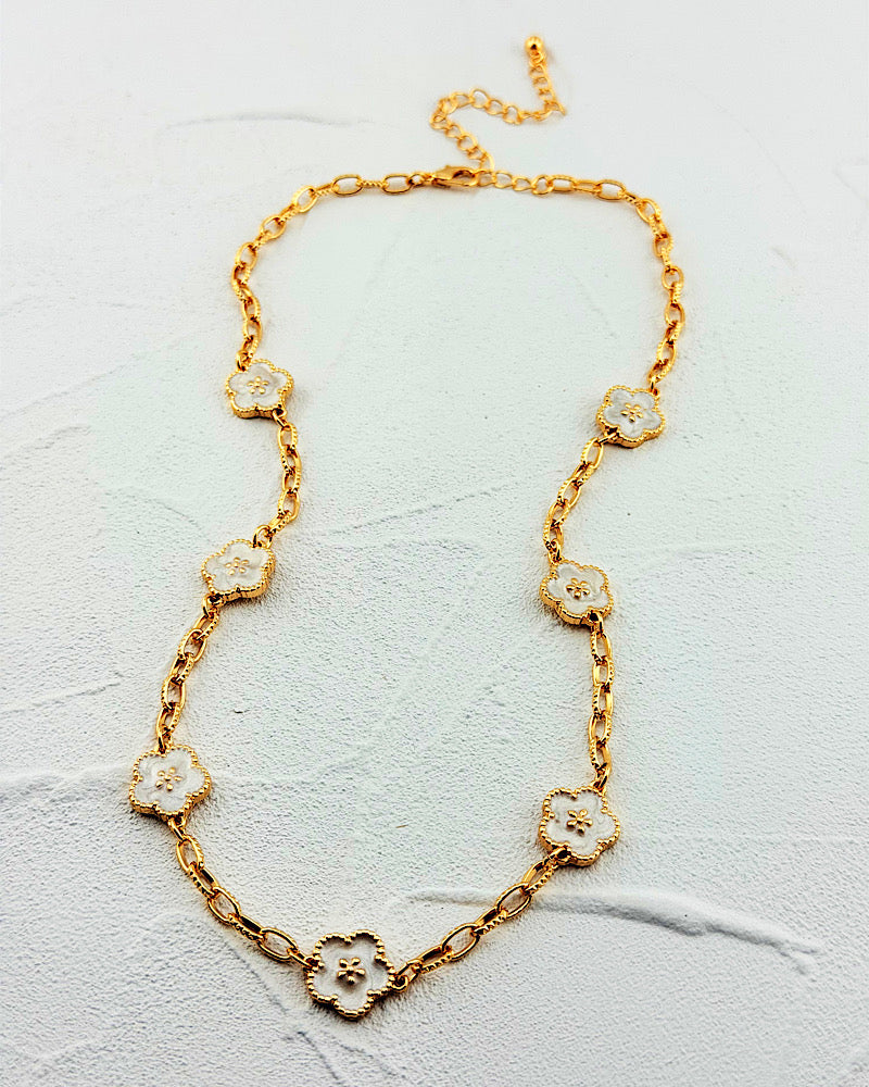 Pretty Petals Necklace