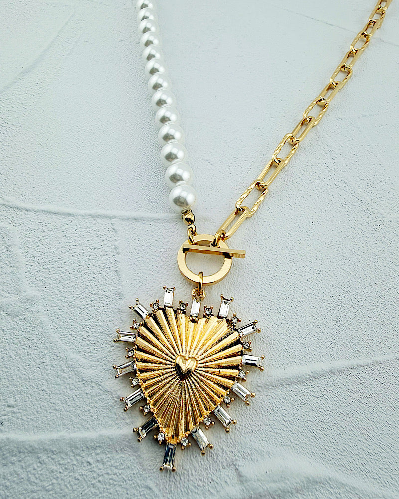 Miss Valentine Necklace