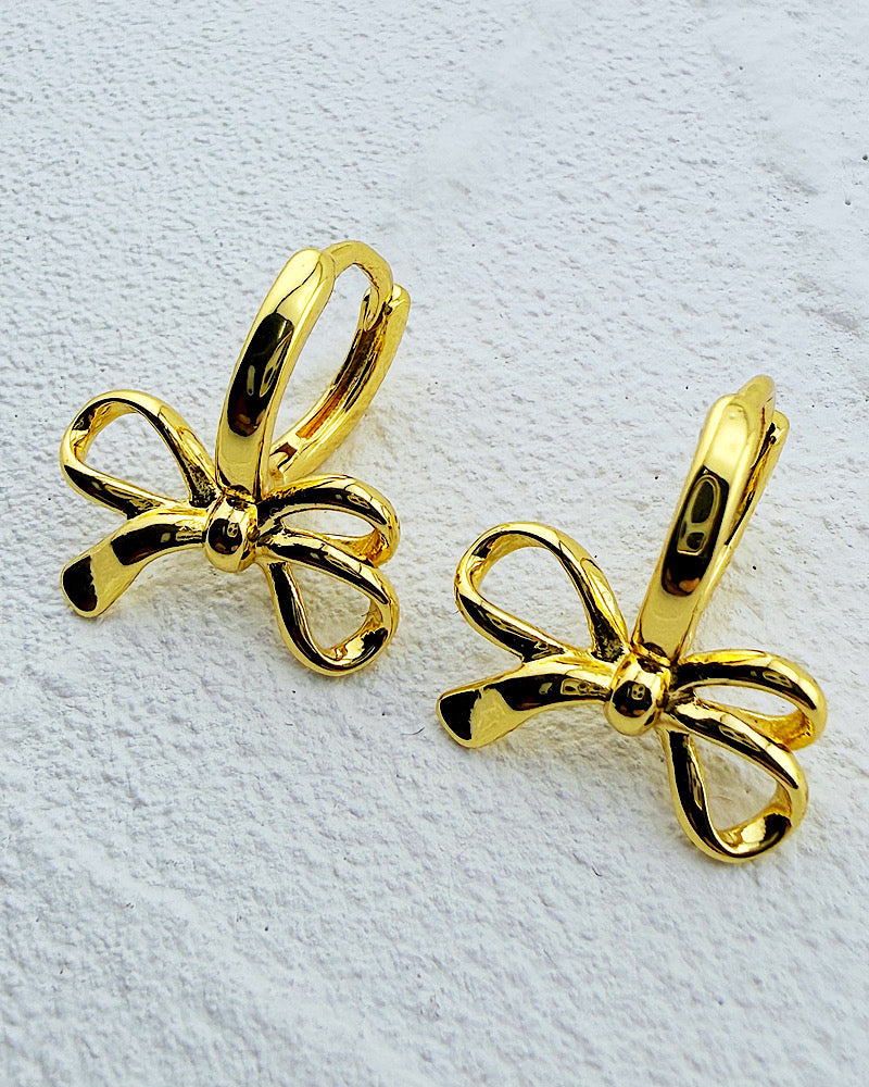 Isabel Bow Huggie Hoops