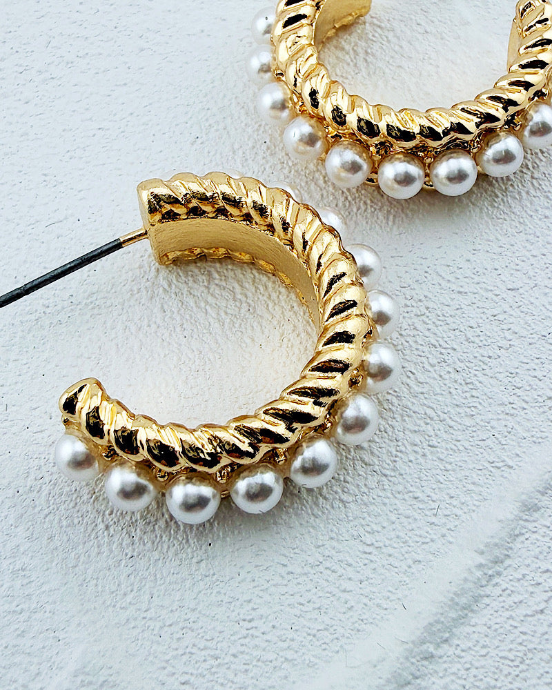 Victoria Pearl Hoops
