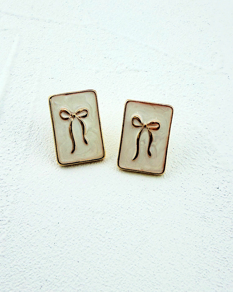 Endless Charm Bow Studs