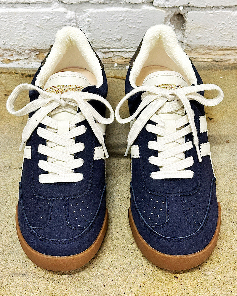 Neevan Navy Sneaker