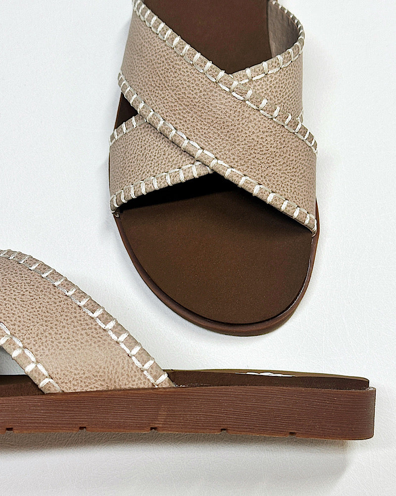 Fariel Taupe Slides