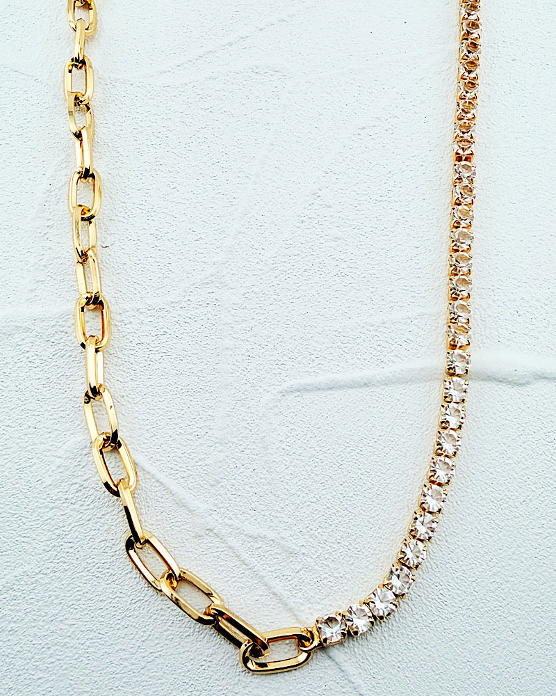 Devyn Necklace