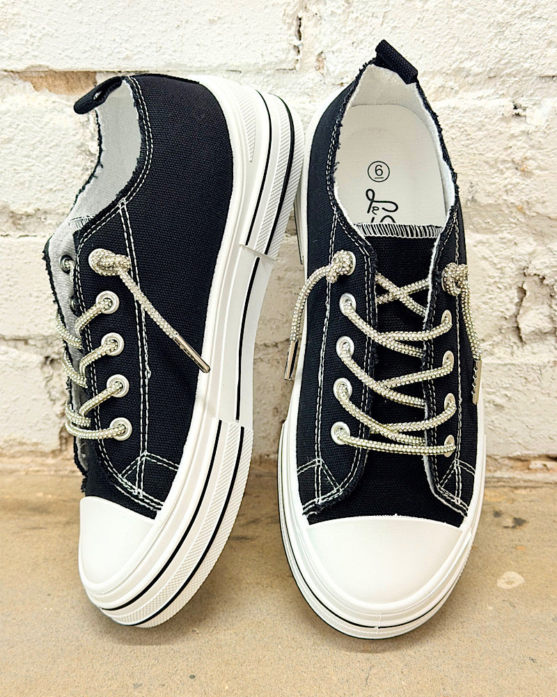 Wild Card Black Sneakers