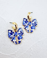 Amelia Bow Hugger Hoops