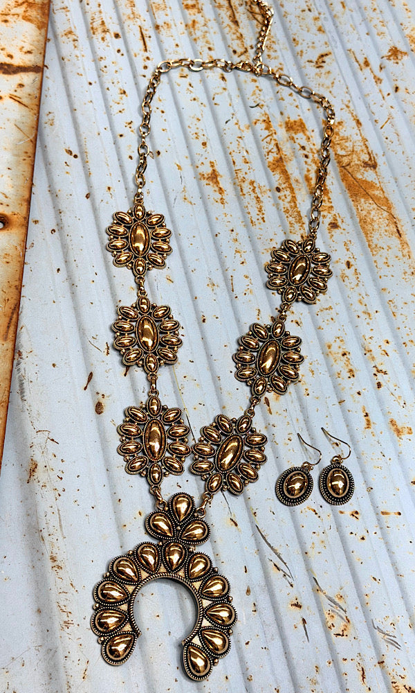 Golden Gallop Necklace Set