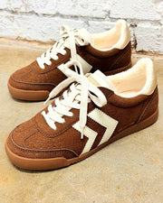 Neevan Brown Sneakers