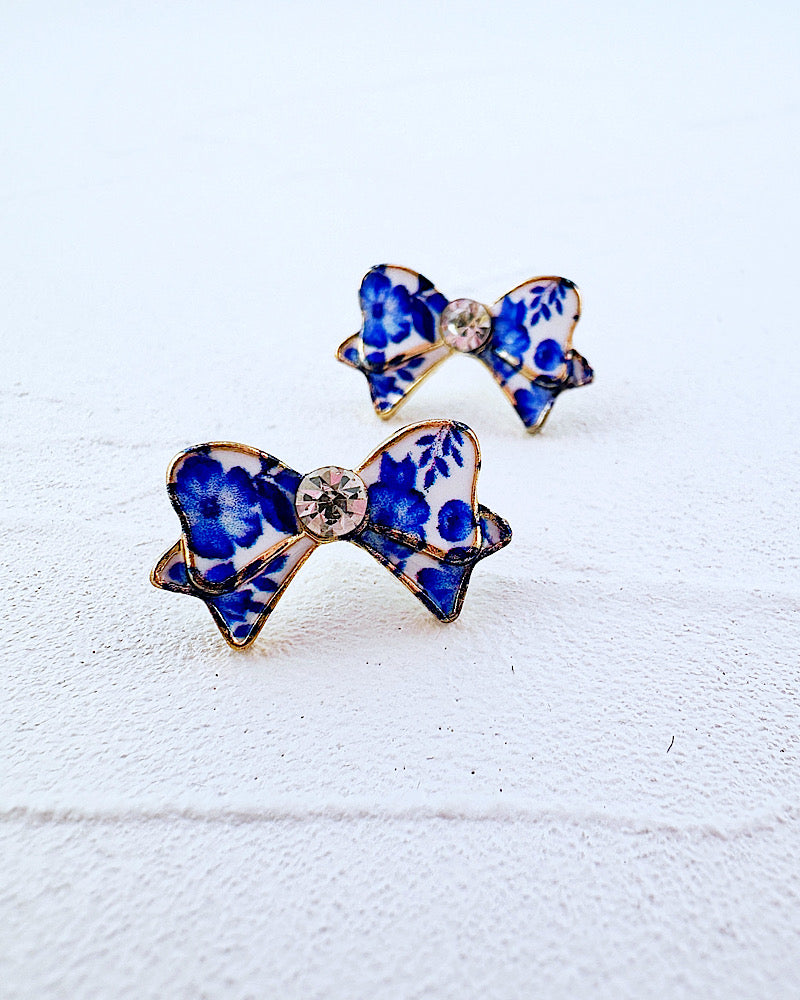 Mindy Bow Studs