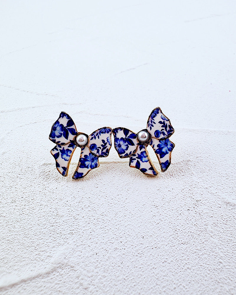Amelia Bow Studs