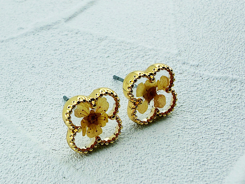 Chloe Pressed Flower Studs