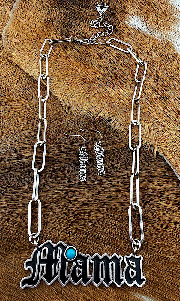 Mama Necklace Set