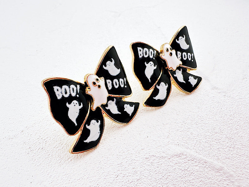 Boo Thang Bow Studs