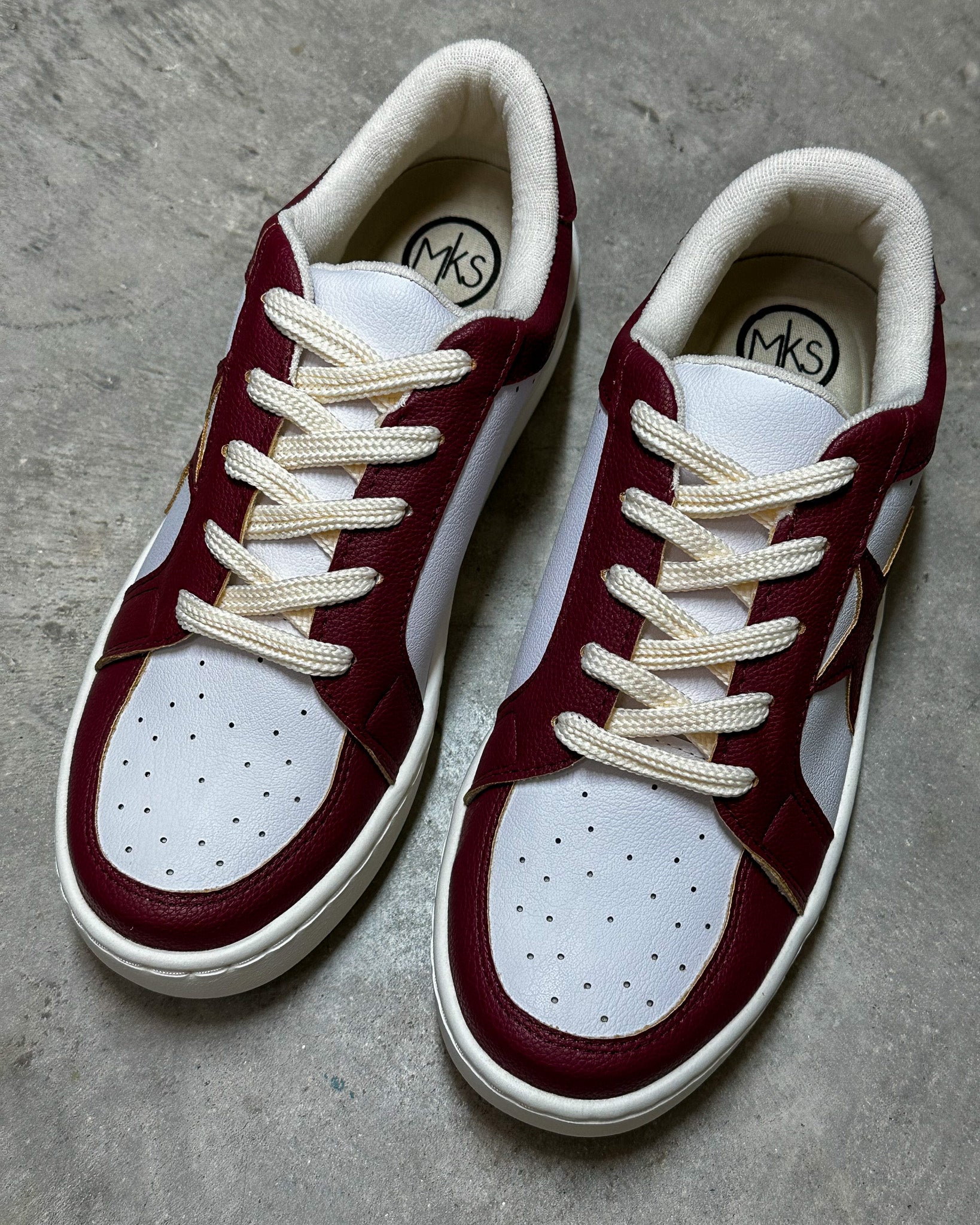 Spirit Toes Maroon Sneakers