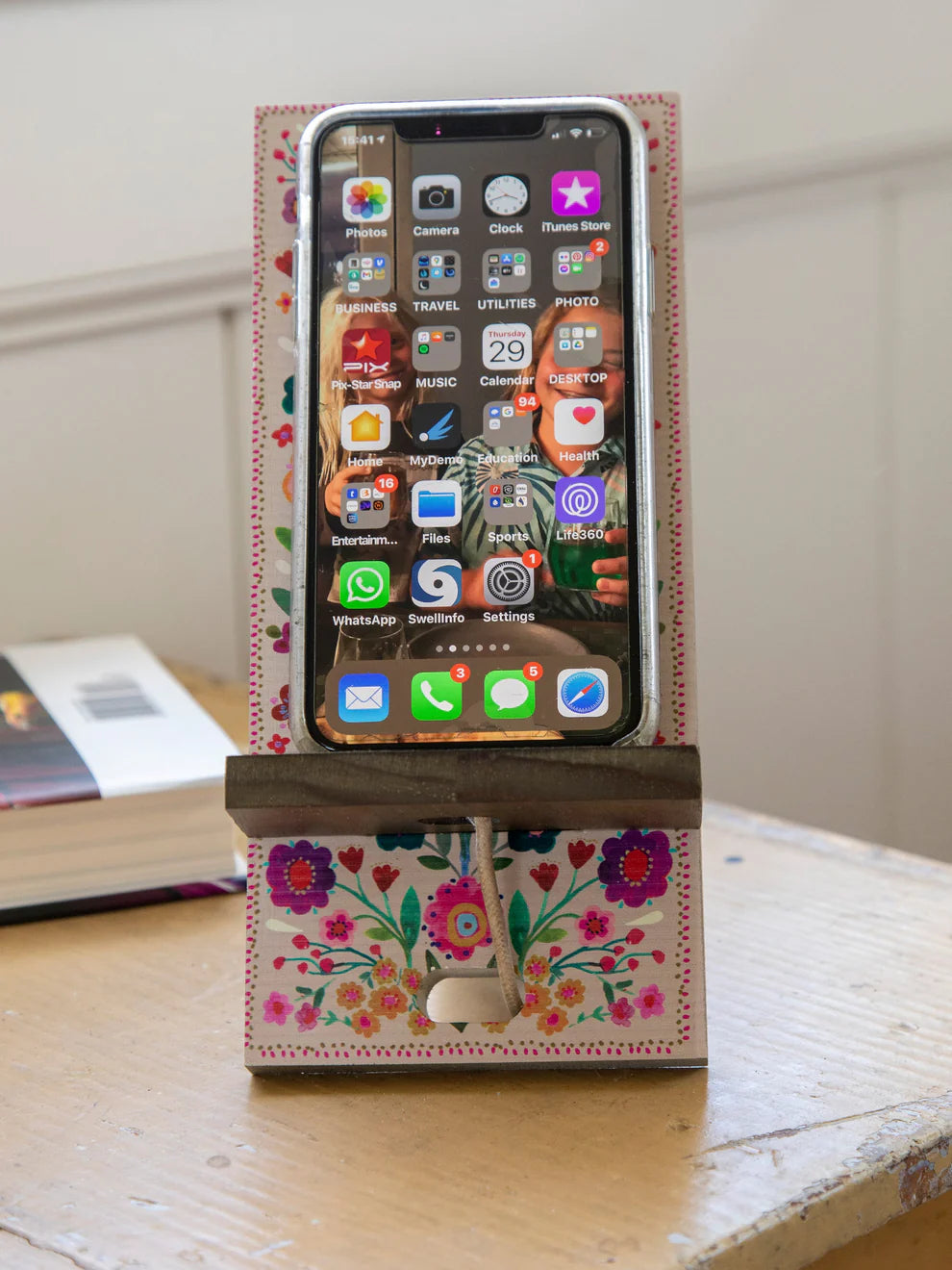 Cream Floral Phone Stand
