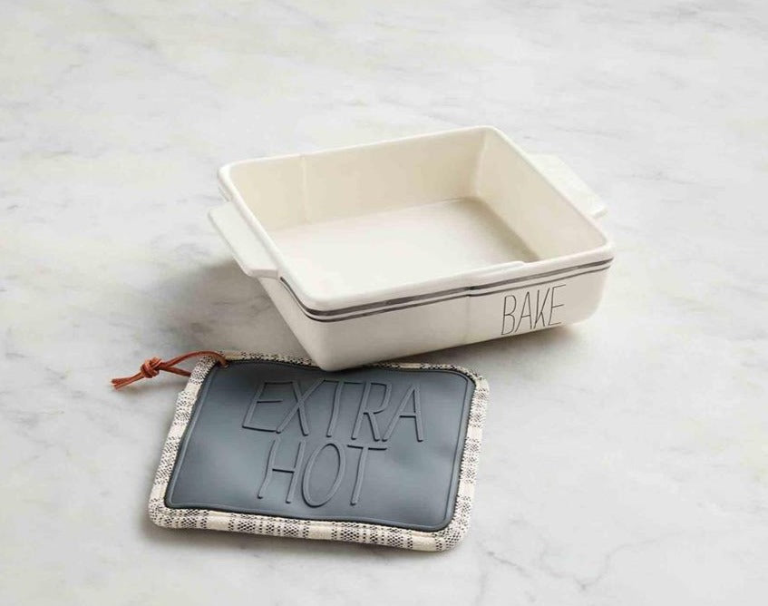 Bistro Baking Dish And Pot Holder